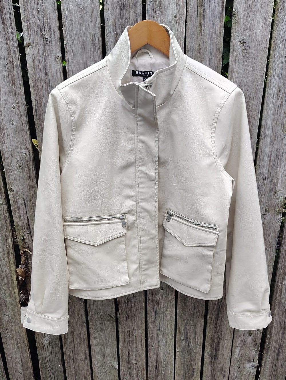 Baccini Cream Women's Zip Pocket Jacket